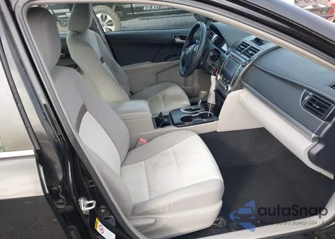2014 Toyota Camry Le z USA, uszkodzony, nr VIN 4T4BF1FK1ER396169
